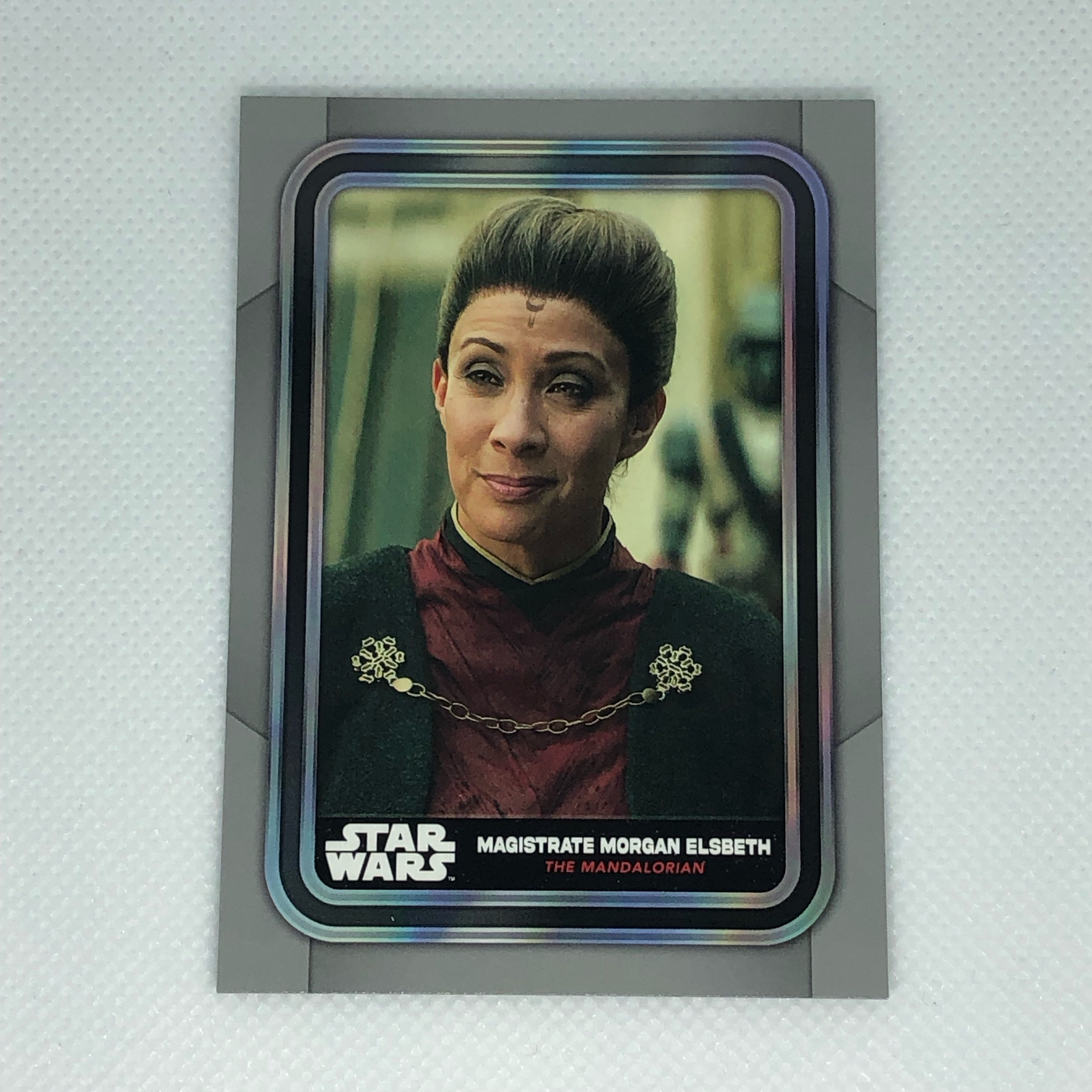 モーガン・エルズベス 2023 Topps Star Wars ベースカード #2 – カード
